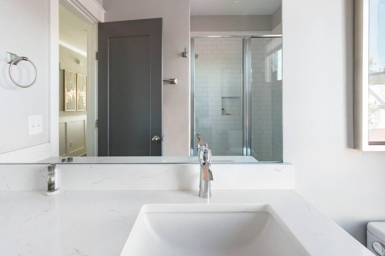 The Azalea Suite At 124 Spring チャールストン エクステリア 写真